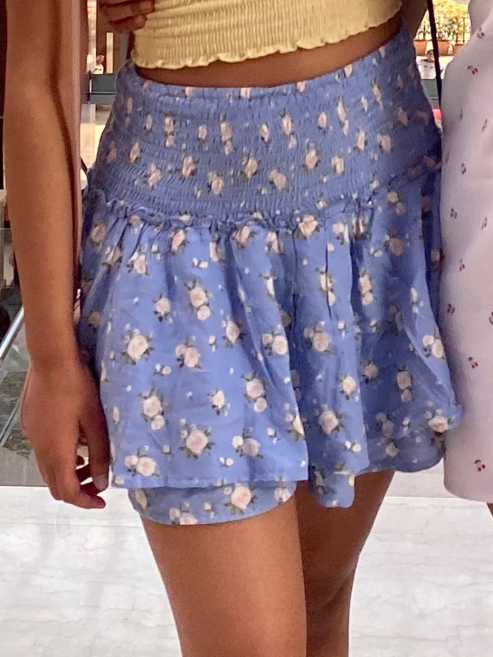 Hollister Blue Floral Smocked Skort Women's Small Fits XS Ruffle Cottagecore